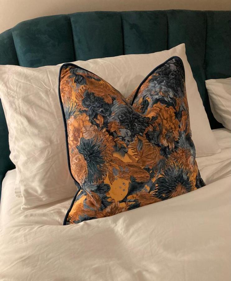 Chic Classy & Cosy At Lough Erne Golf Village And Resort Ballycassidy Екстериор снимка
